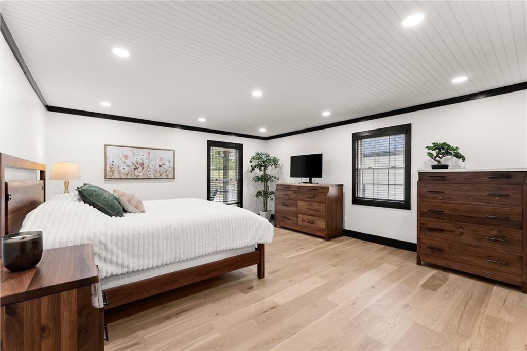 6147 Dahlonega Highway