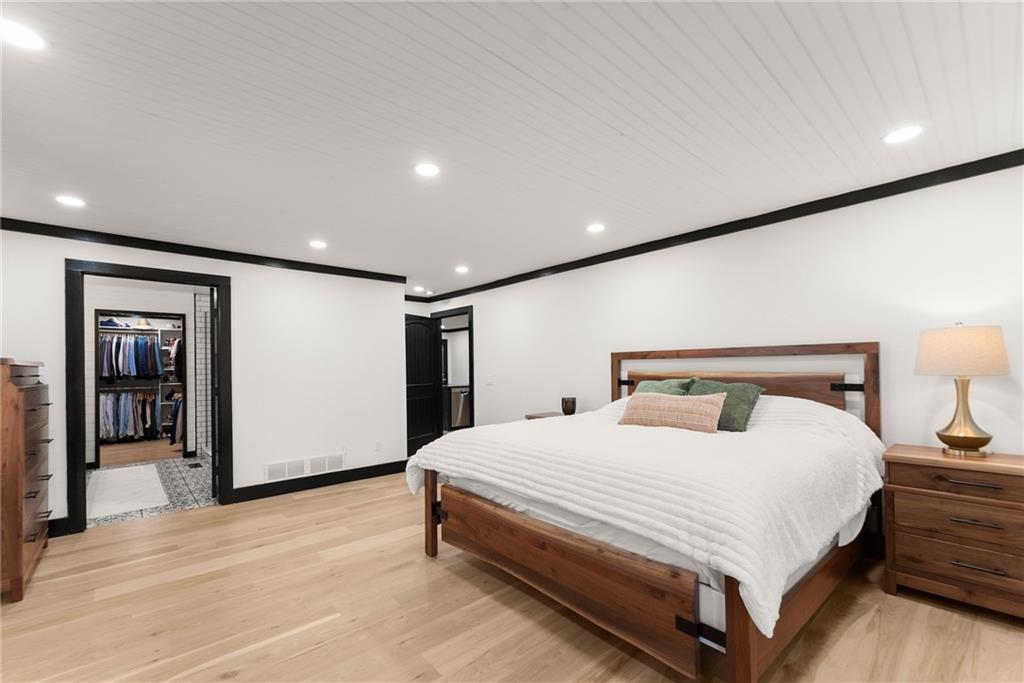 6147 Dahlonega Highway