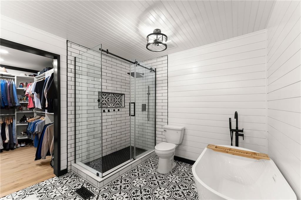 6147 Dahlonega Highway