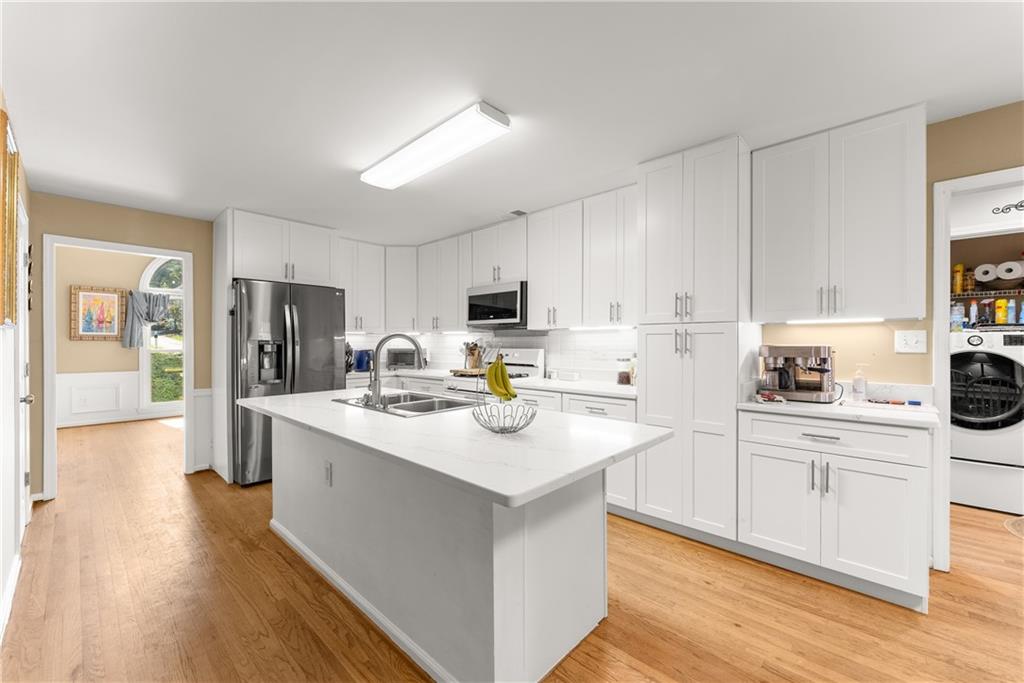 9380 Eagles Landing Drive