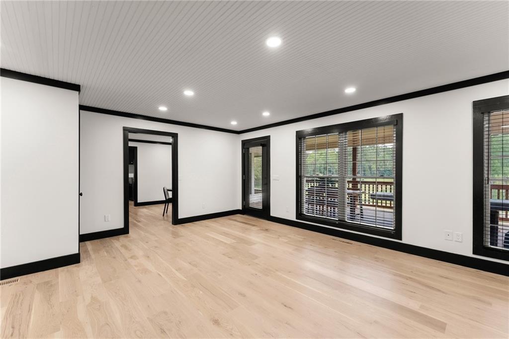 6147 Dahlonega Highway