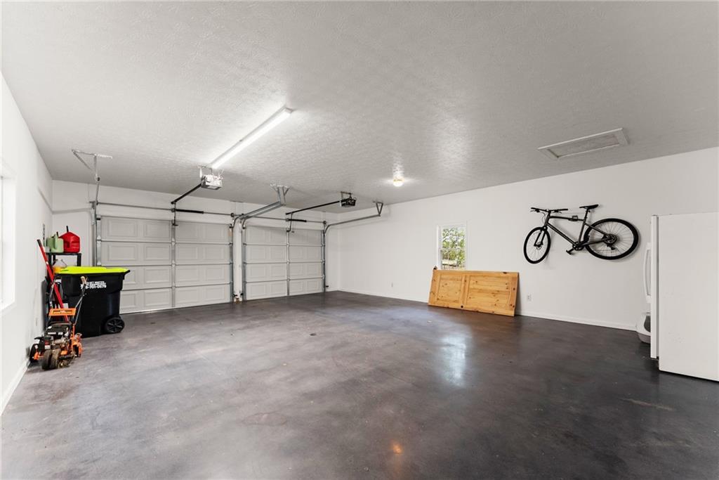 6147 Dahlonega Highway