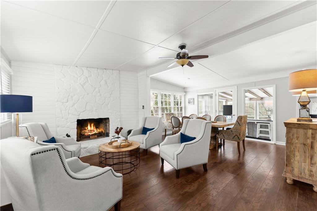 6052 Seminole Drive