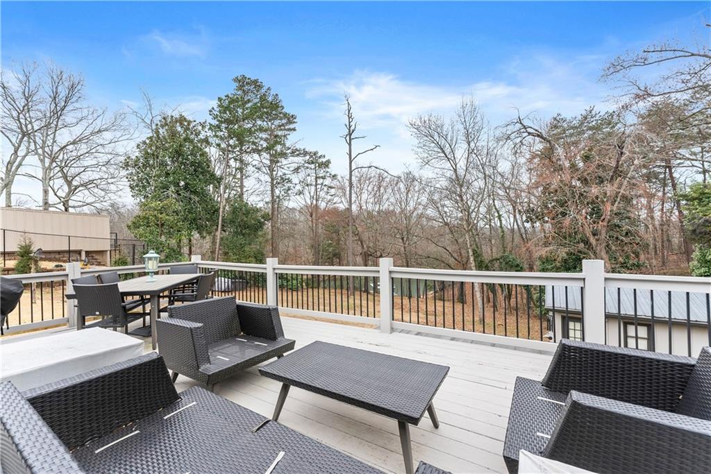 6052 Seminole Drive