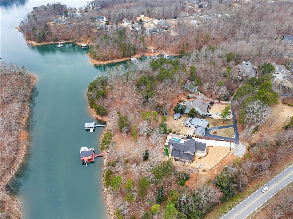 6052 Seminole Drive