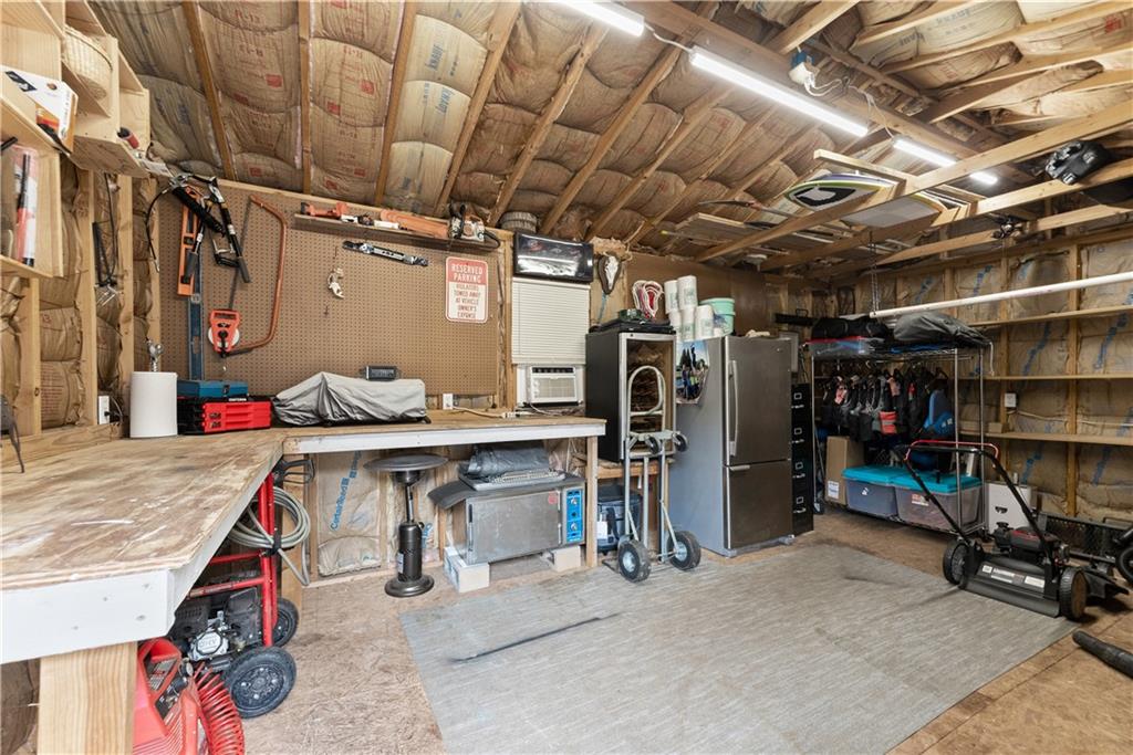 6052 Seminole Drive