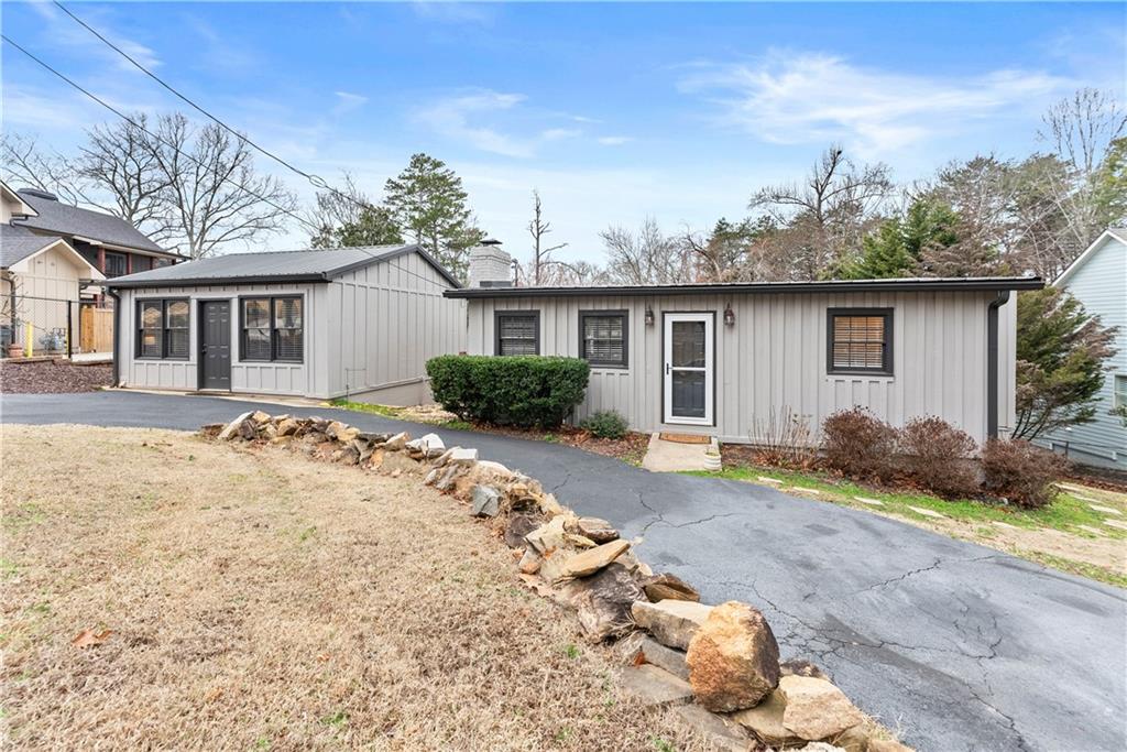 6052 Seminole Drive
