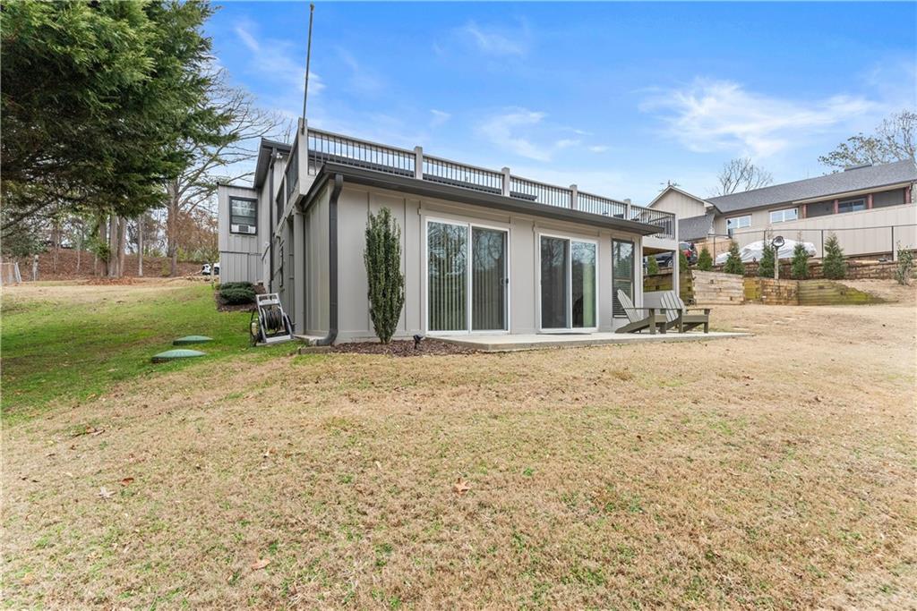 6052 Seminole Drive