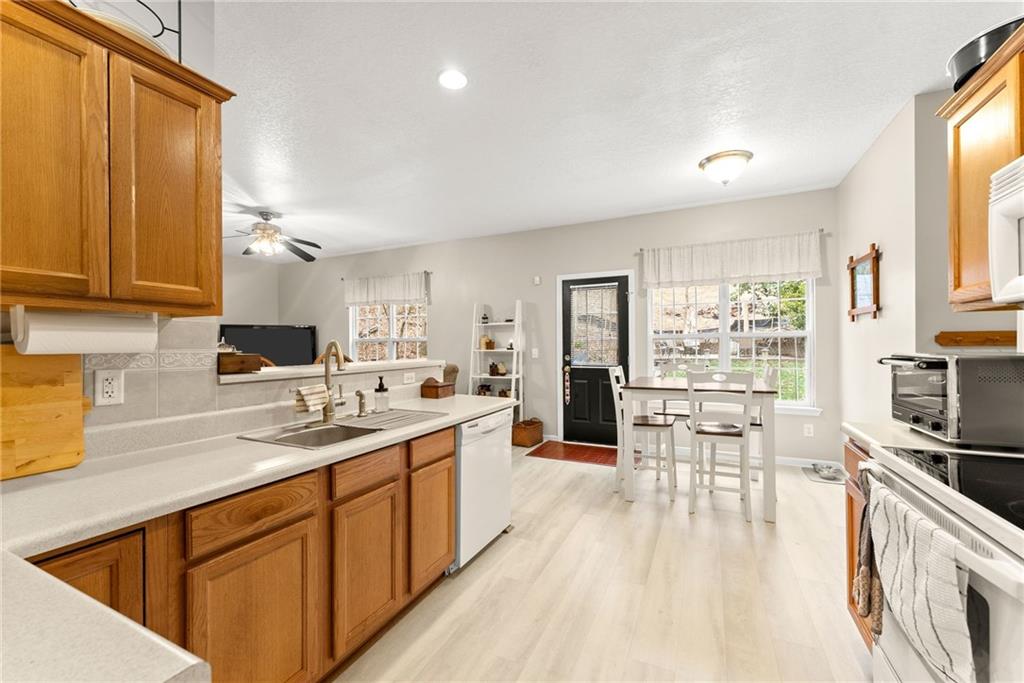 3451 Leisure Lane