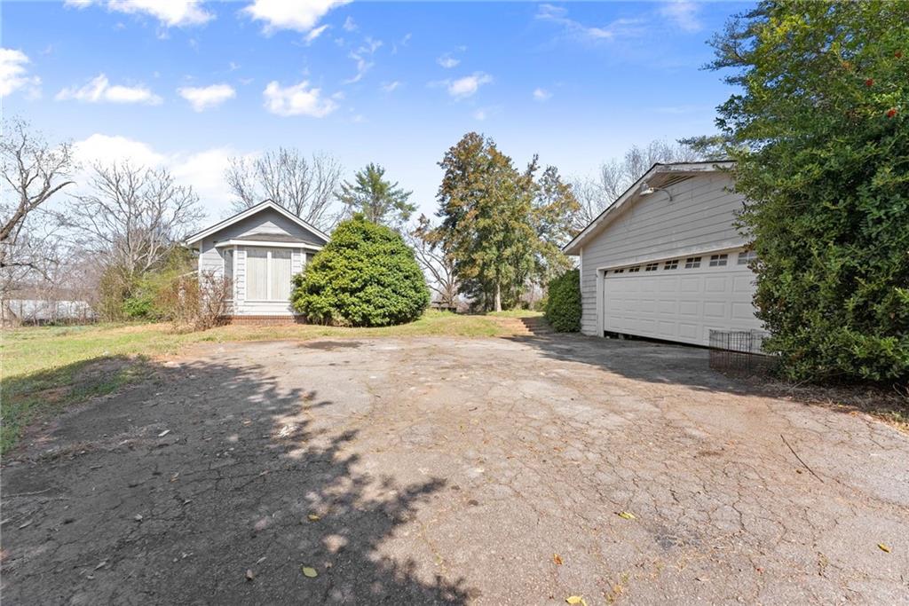 111 Skitts Mountain Road