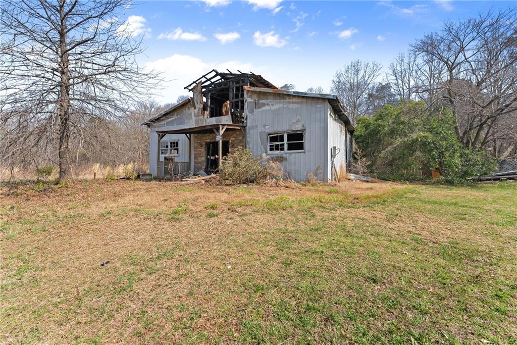 111 Skitts Mountain Road