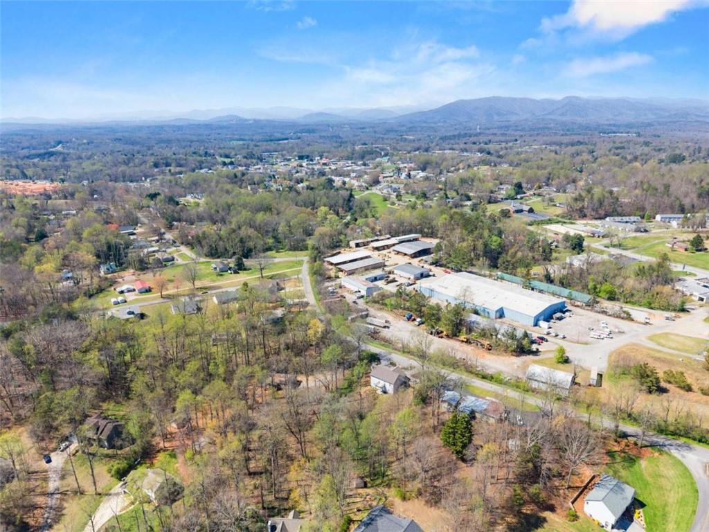 426 Old Clarksville Highway