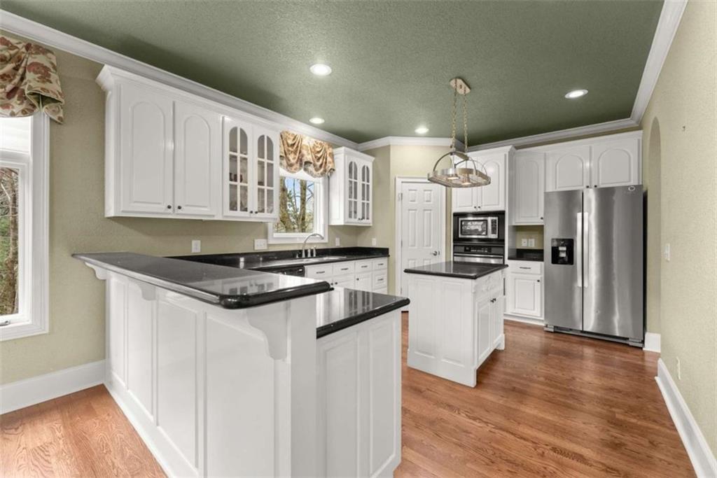 777 Oak Pointe Drive