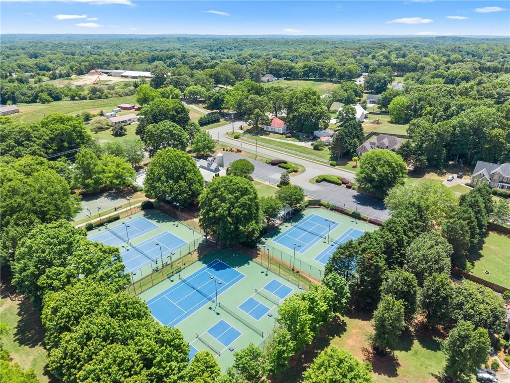 8455 Woodland View Drive