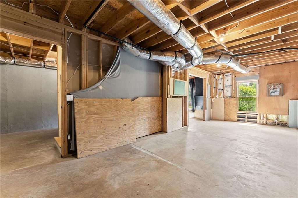 8455 Woodland View Drive