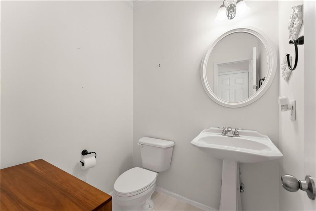 8455 Woodland View Drive