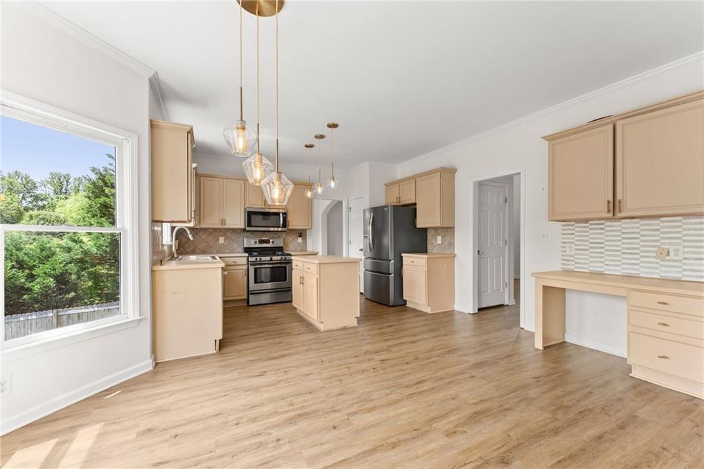 8455 Woodland View Drive
