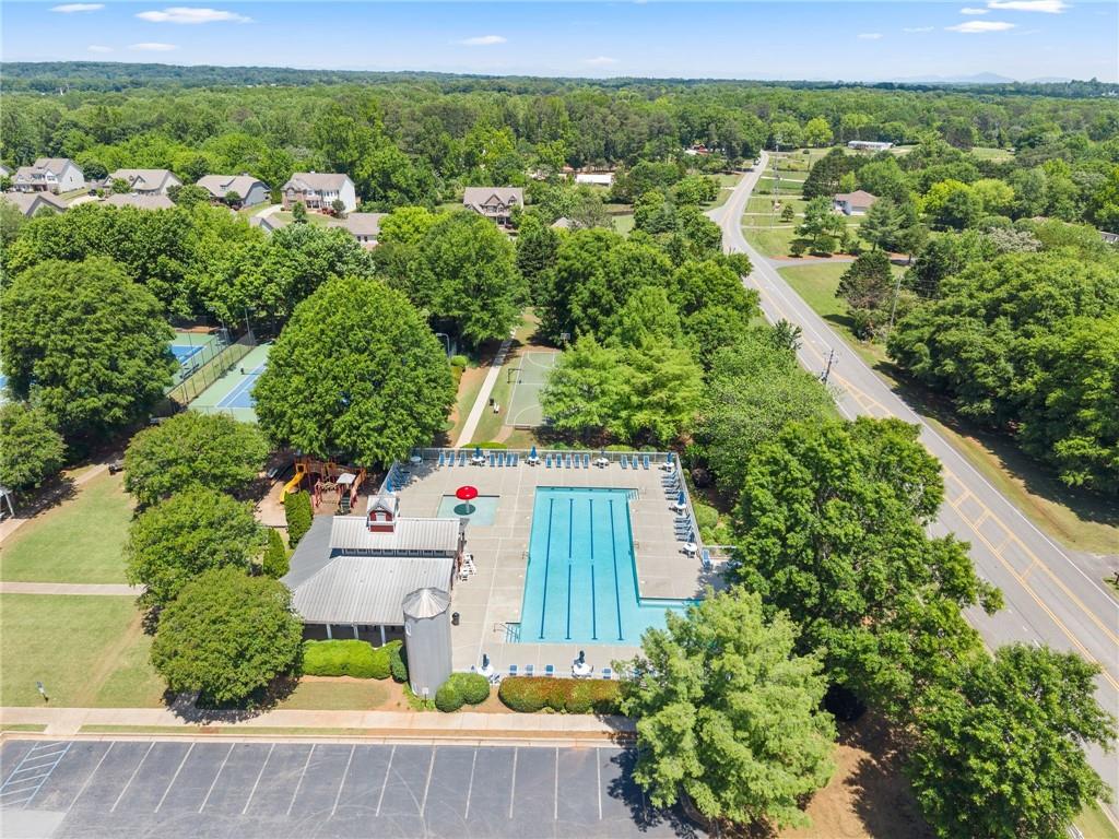 8455 Woodland View Drive