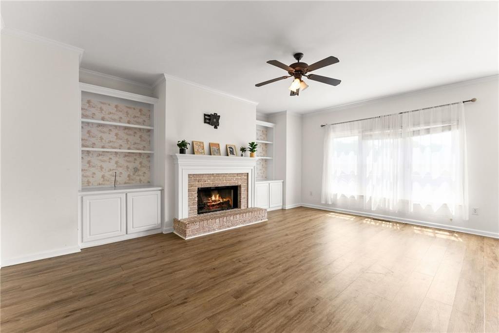 8455 Woodland View Drive