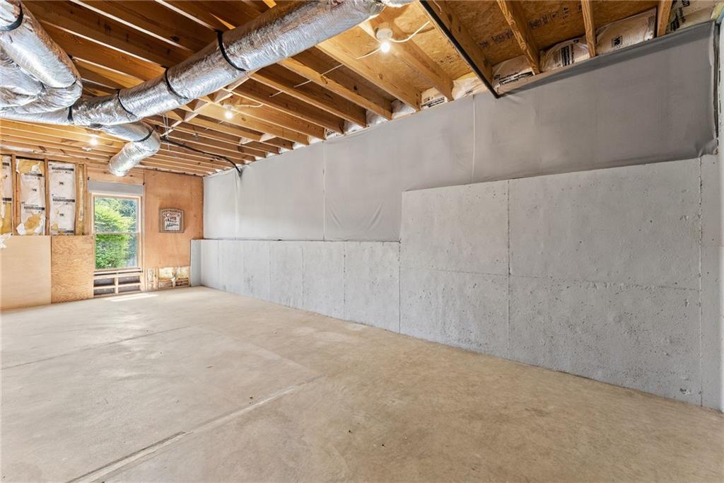 8455 Woodland View Drive