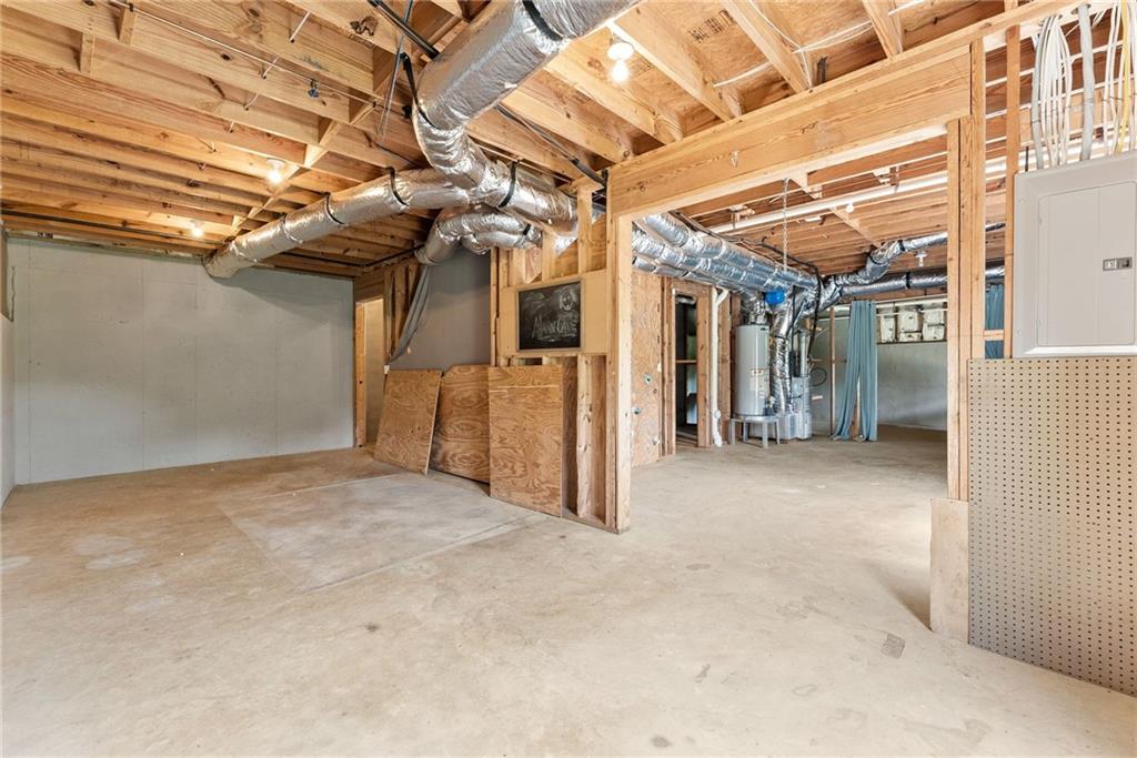 8455 Woodland View Drive