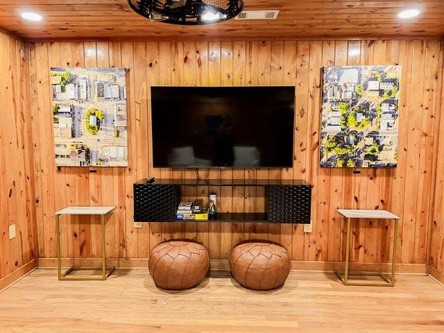 893 Hooper Road
