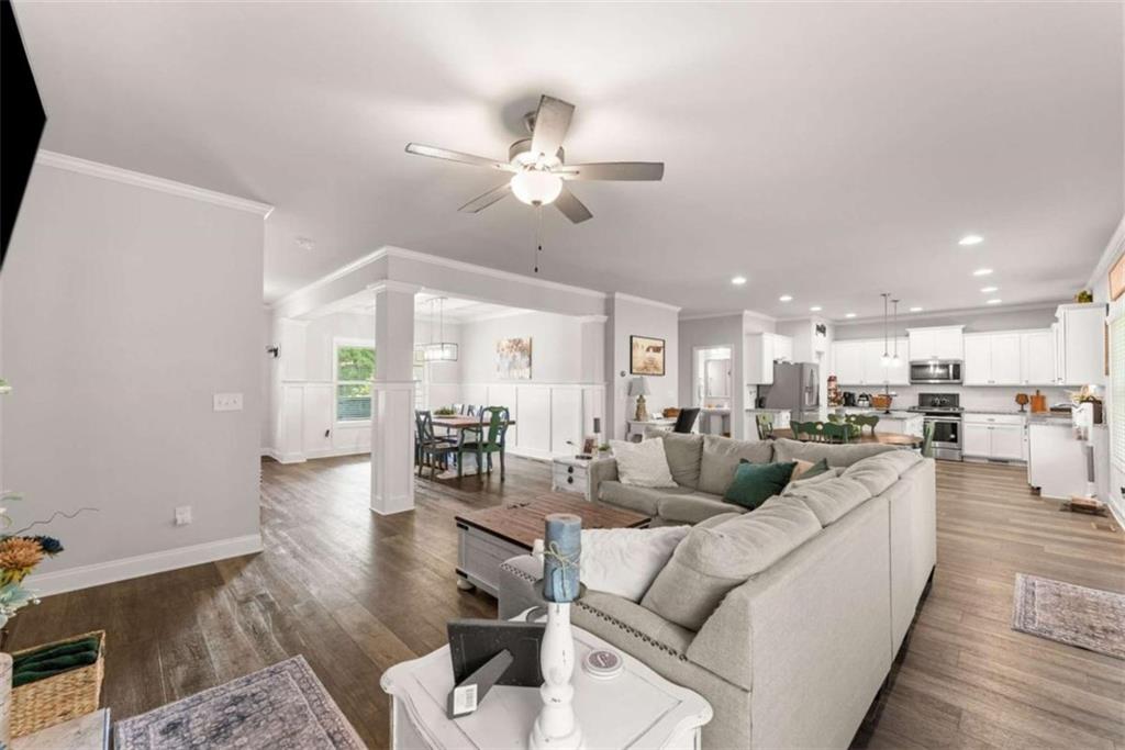 4005 Windsor Trail