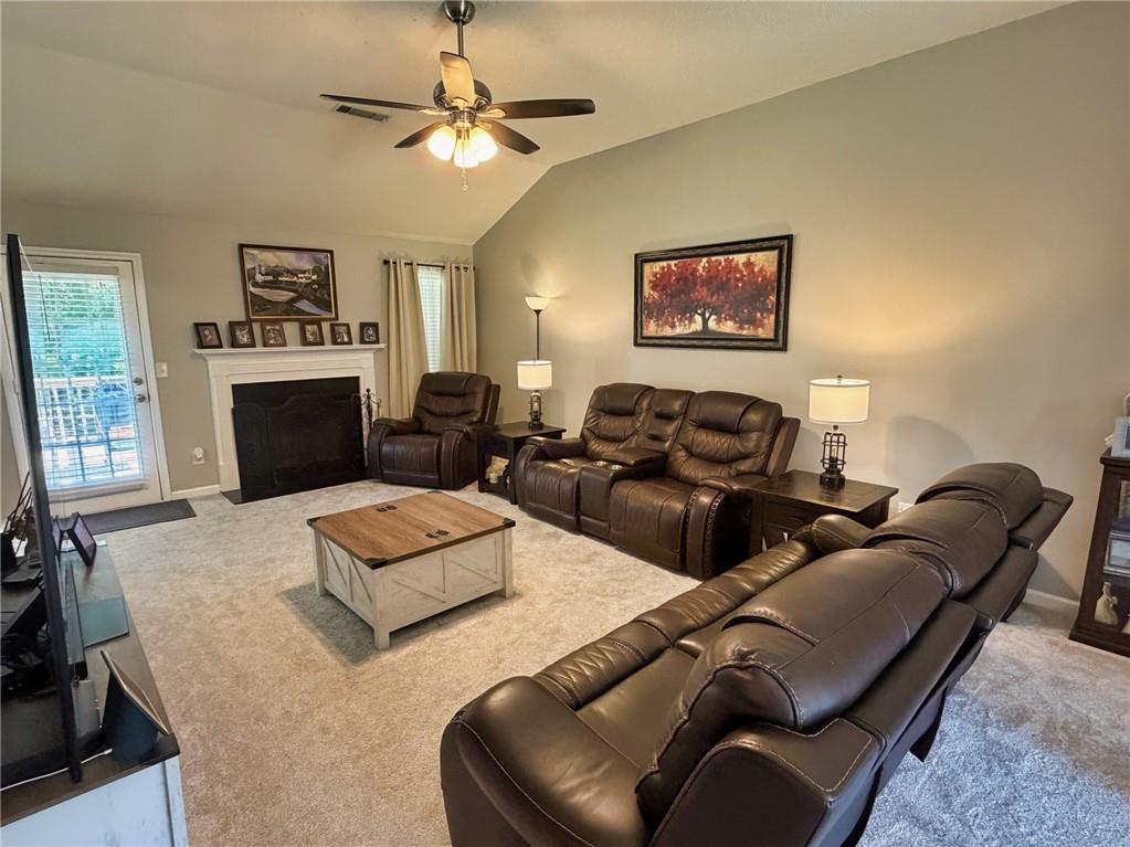 713 Moonlite Trace