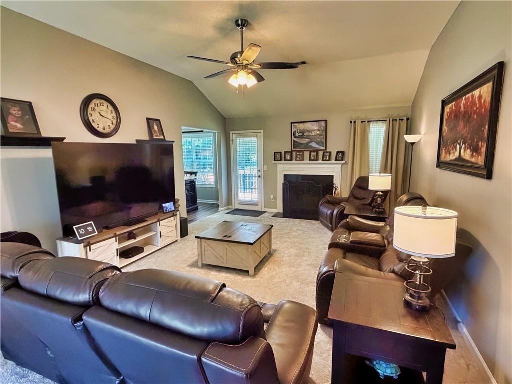 713 Moonlite Trace