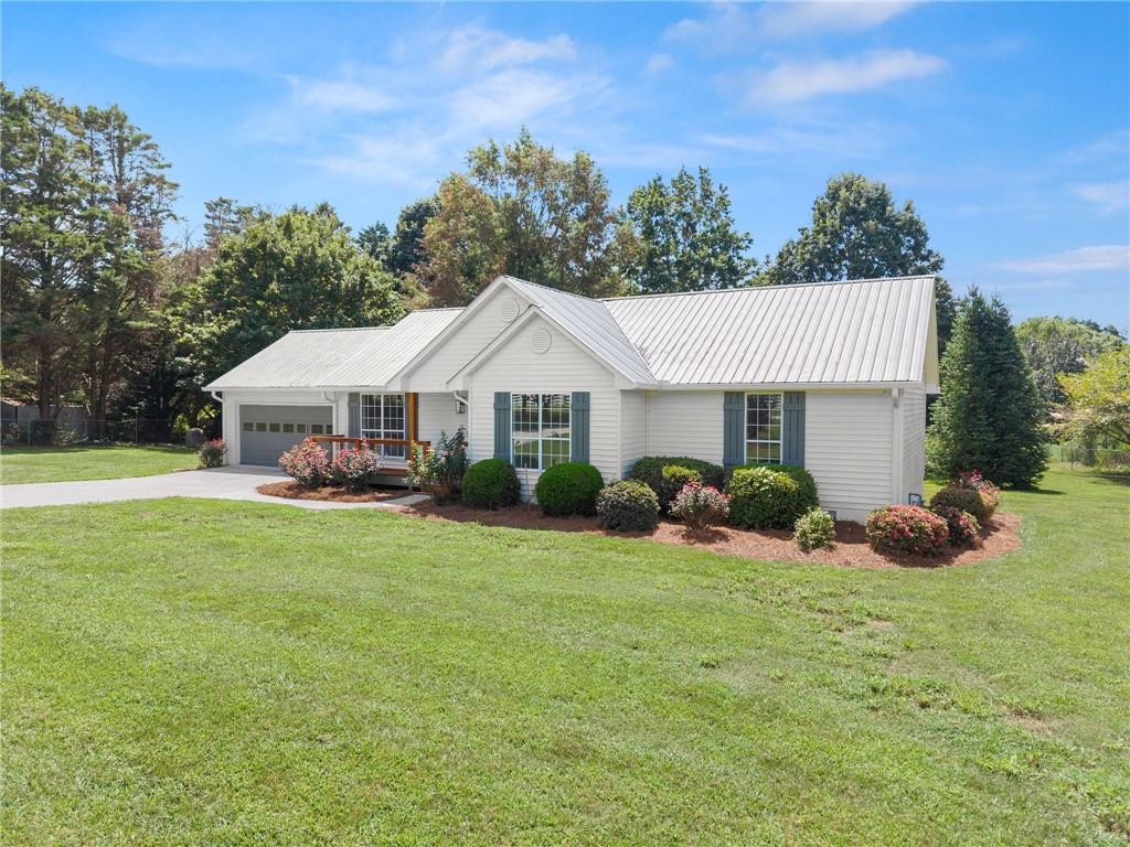 5820 Steve Black Road