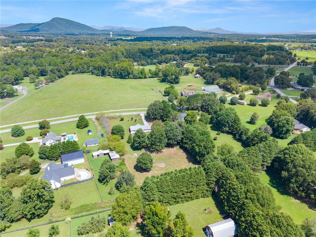 5820 Steve Black Road