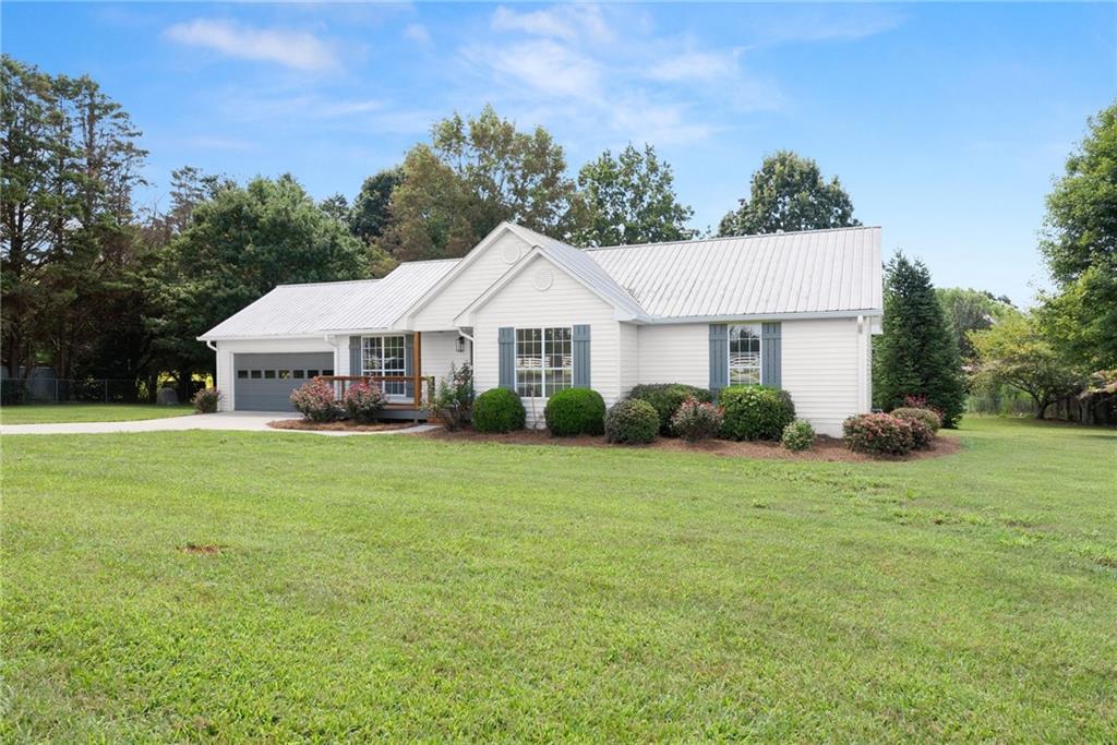 5820 Steve Black Road