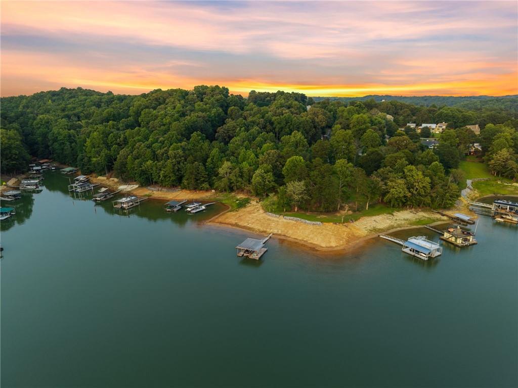 69 Winterhawk Cove