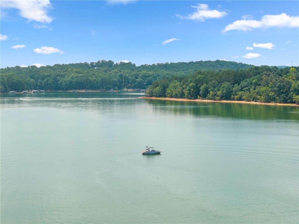 69 Winterhawk Cove