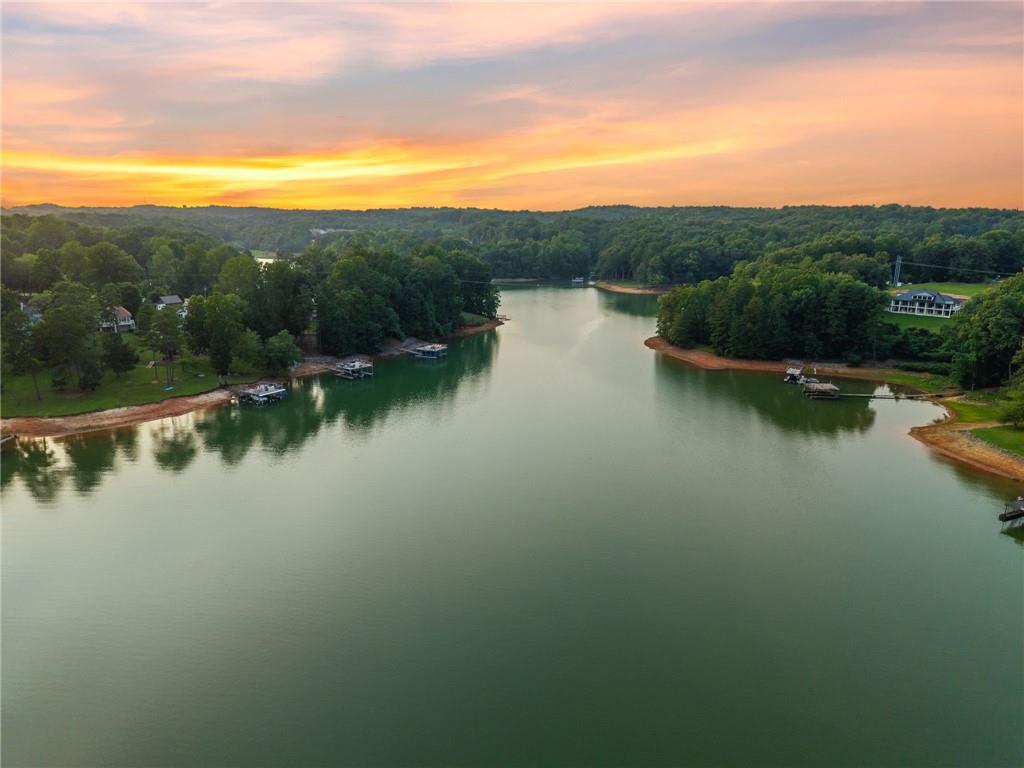 69 Winterhawk Cove