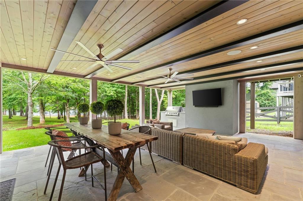 69 Winterhawk Cove
