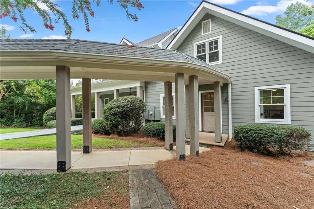 69 Winterhawk Cove