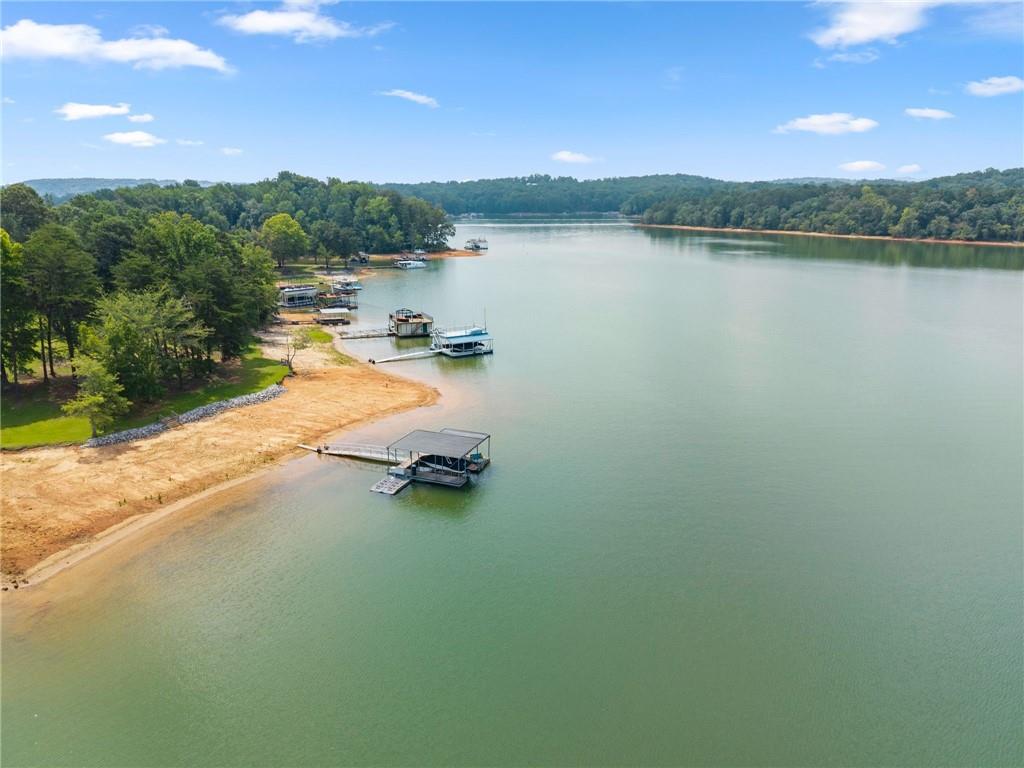 69 Winterhawk Cove