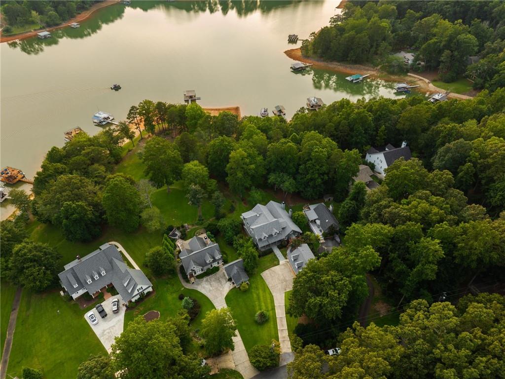 69 Winterhawk Cove
