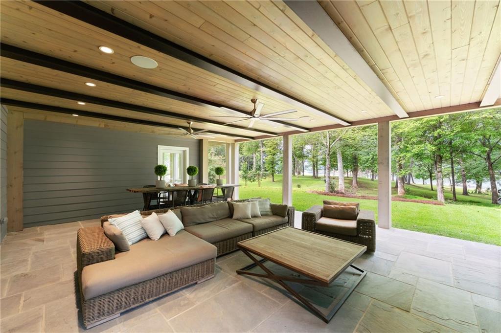 69 Winterhawk Cove