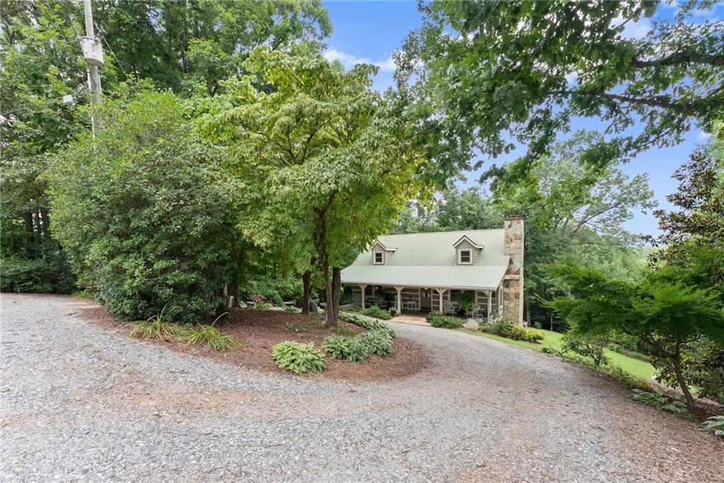 481 Leona Lane