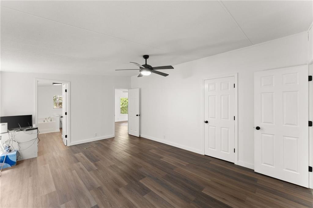 6220 Lee Lane