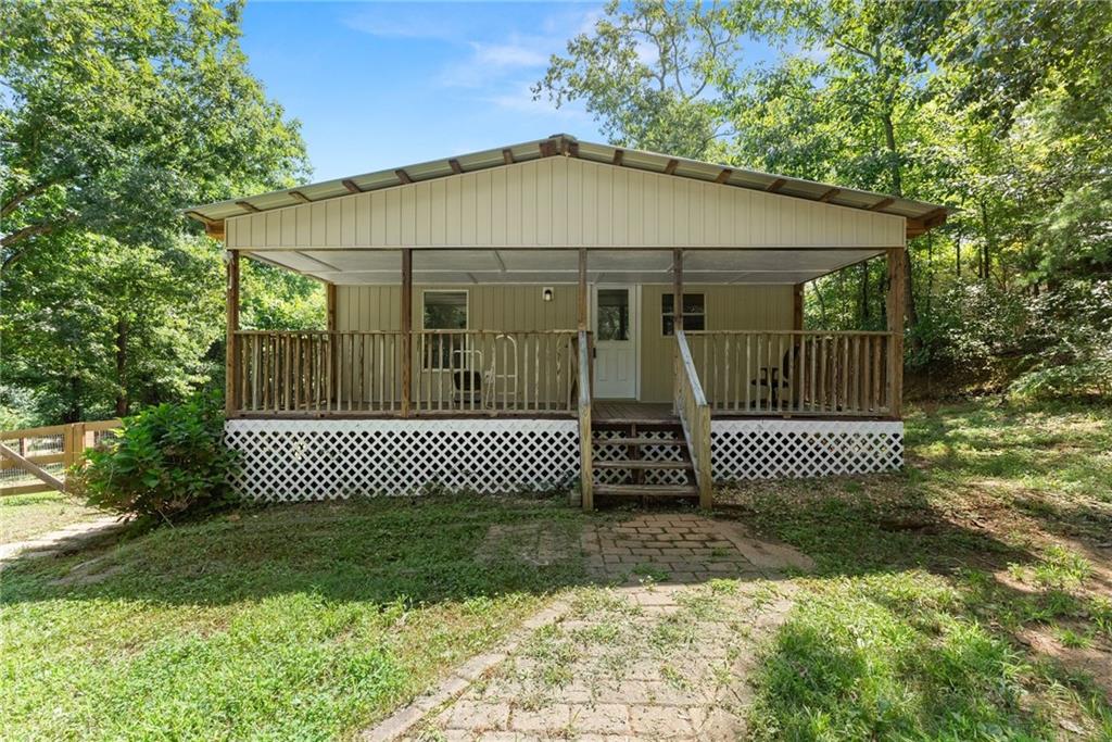 6220 Lee Lane