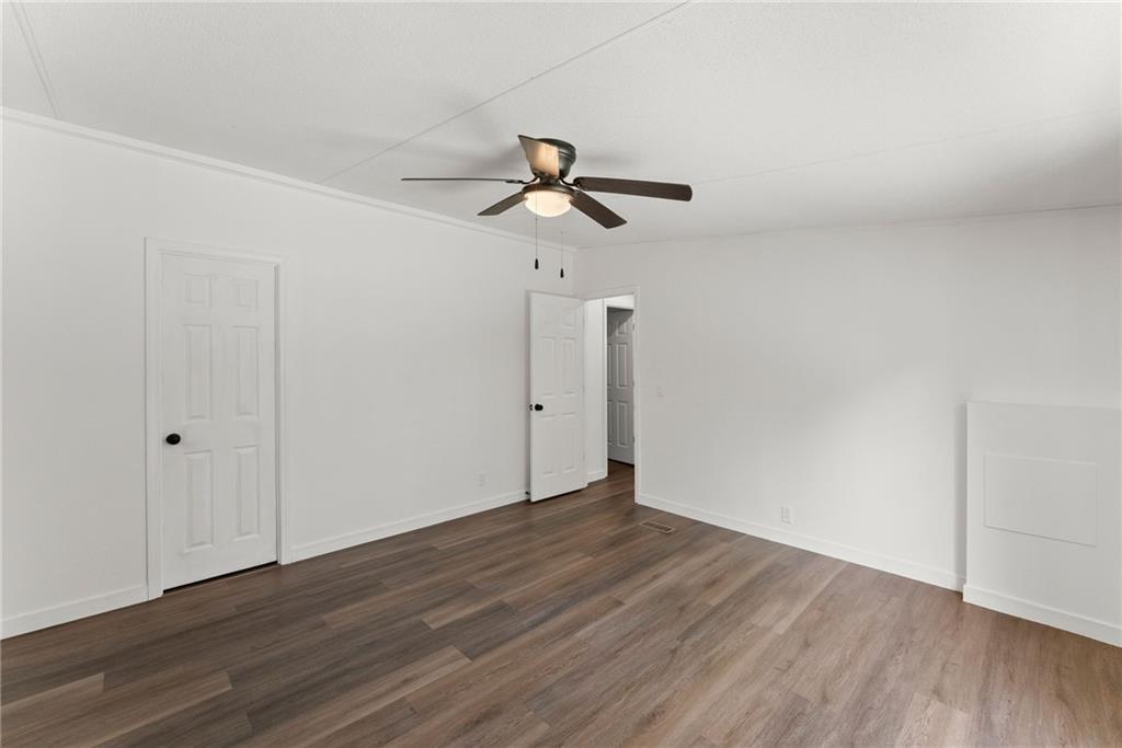 6220 Lee Lane