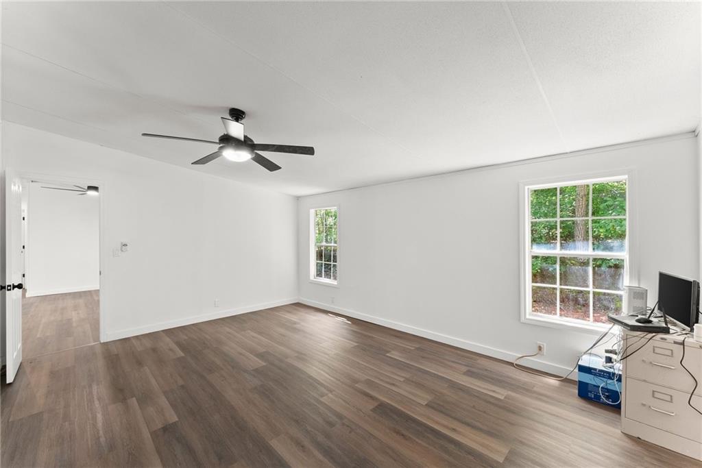 6220 Lee Lane