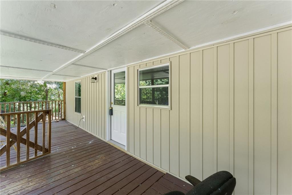 6220 Lee Lane