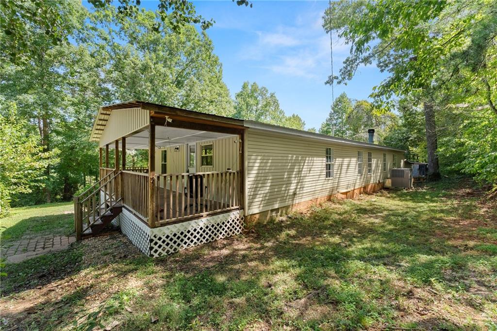 6220 Lee Lane