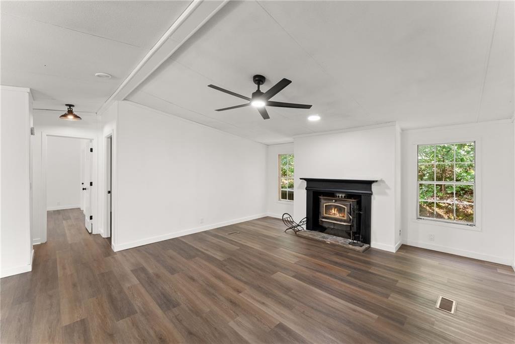 6220 Lee Lane