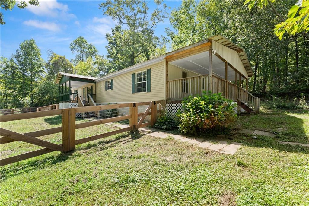 6220 Lee Lane