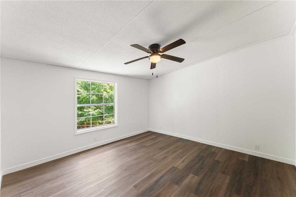 6220 Lee Lane
